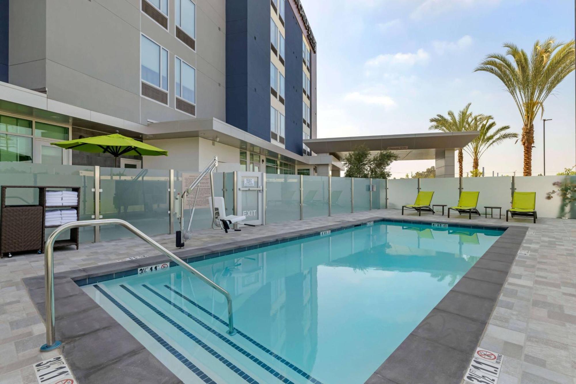 Springhill Suites By Marriott Anaheim Placentia Fullerton Exterior photo